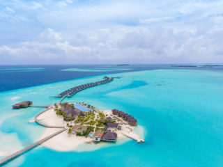 Save up to 10% and receive 2 complimentary nights at the 5* OZEN by Atmosphere at Maadhoo, Maldives